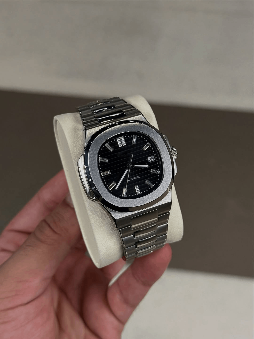 Nautic Black night Dial